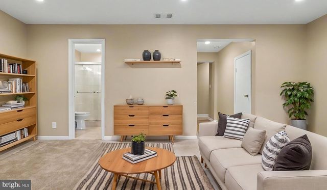 6629 BURLINGTON PL, Springfield, VA 22152