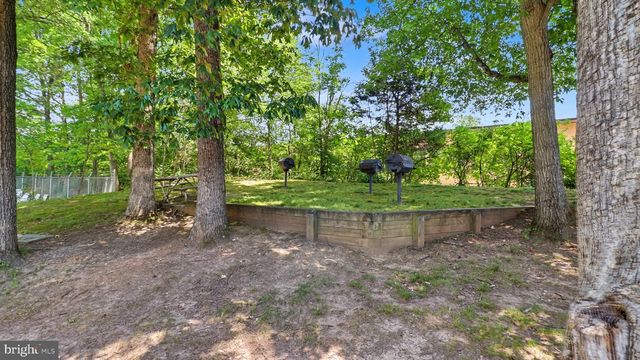 6629 BURLINGTON PL, Springfield, VA 22152