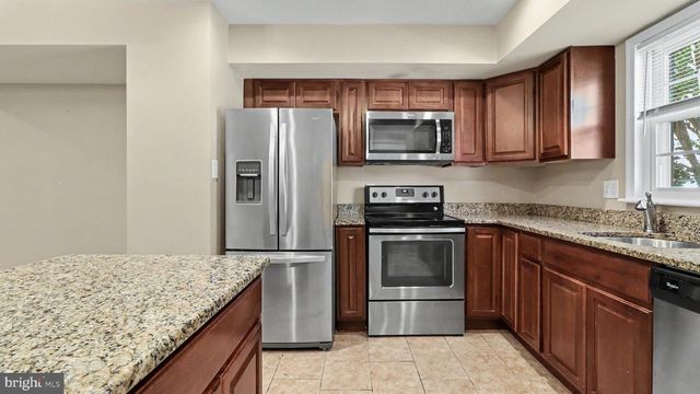 6629 BURLINGTON PL, Springfield, VA 22152