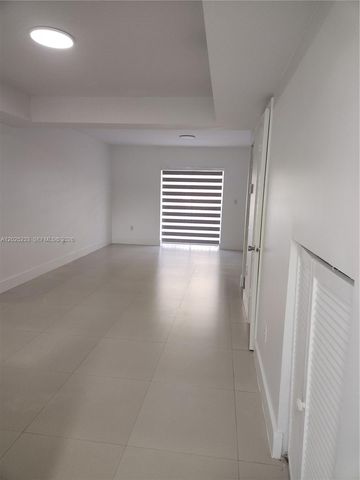 7785 W 30th Ct F-203, Hialeah, FL 33018