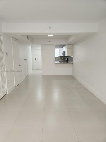 7785 W 30th Ct F-203, Hialeah, FL 33018