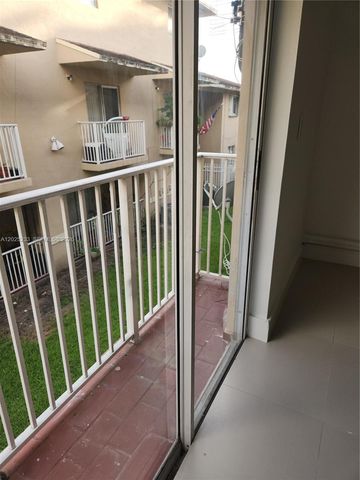 7785 W 30th Ct F-203, Hialeah, FL 33018