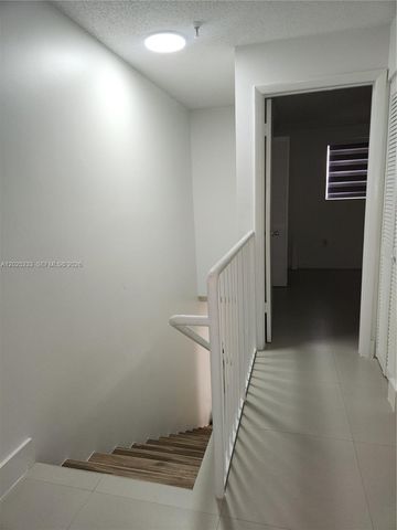 7785 W 30th Ct F-203, Hialeah, FL 33018