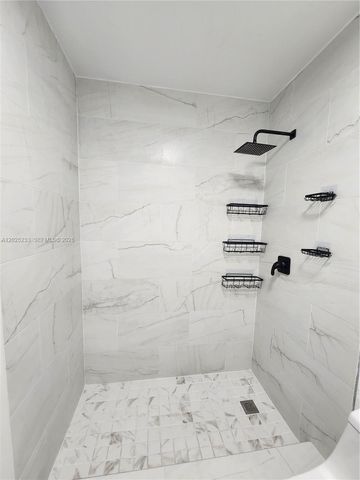 7785 W 30th Ct F-203, Hialeah, FL 33018