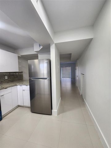 7785 W 30th Ct F-203, Hialeah, FL 33018