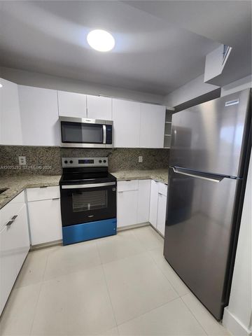 7785 W 30th Ct F-203, Hialeah, FL 33018