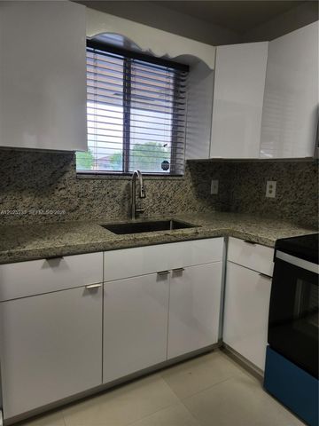 7785 W 30th Ct F-203, Hialeah, FL 33018