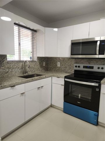 7785 W 30th Ct F-203, Hialeah, FL 33018