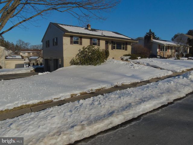 701 TAMARACK TRL, Reading, PA 19607