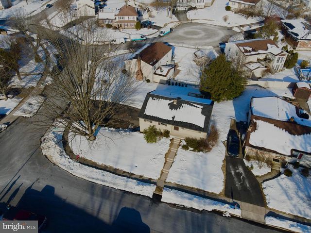 701 TAMARACK TRL, Reading, PA 19607