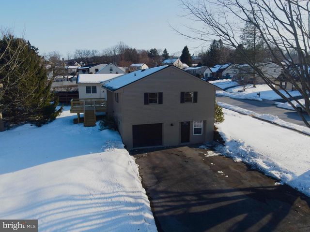 701 TAMARACK TRL, Reading, PA 19607