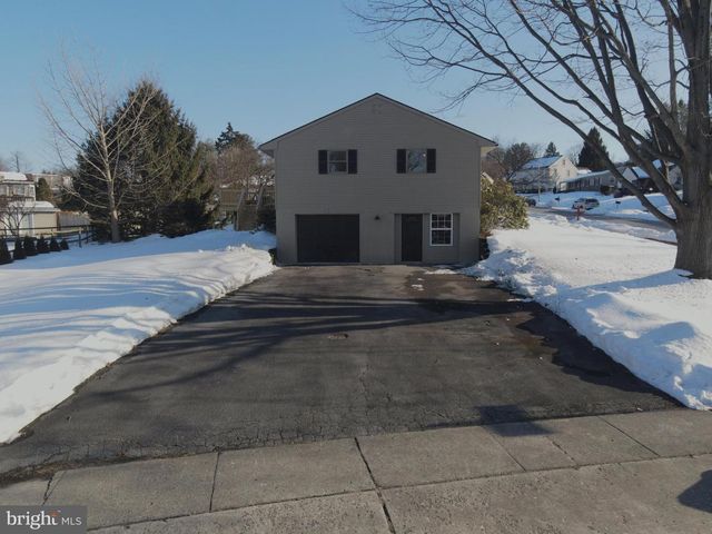 701 TAMARACK TRL, Reading, PA 19607