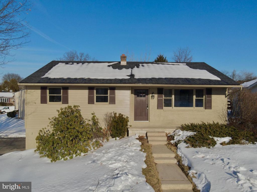 701 TAMARACK TRL, Reading, PA 19607