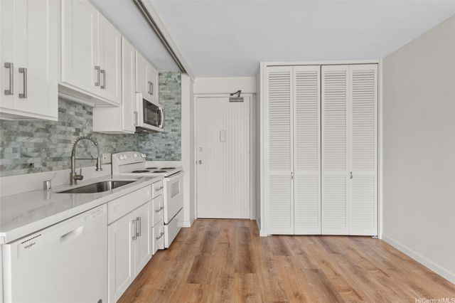 1655 Makaloa Street 1517, Honolulu, HI 96814