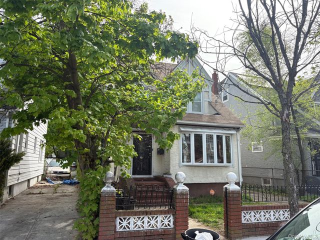 115-57 196th Street, Saint Albans, NY 11412