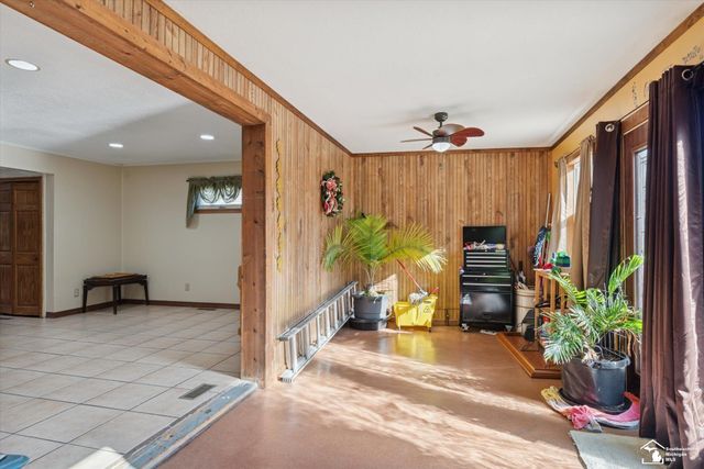 11239 Harold Drive, Luna Pier, MI 48157