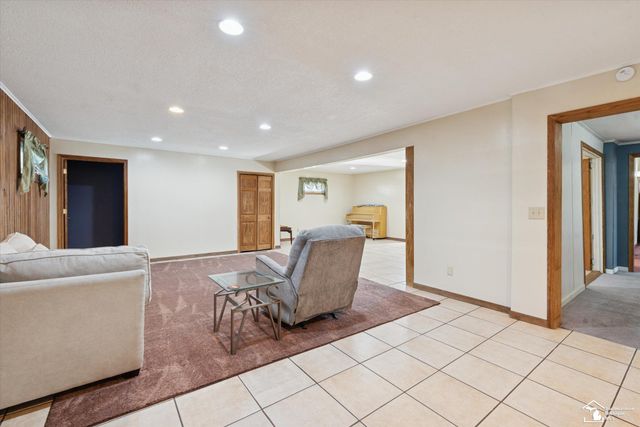 11239 Harold Drive, Luna Pier, MI 48157