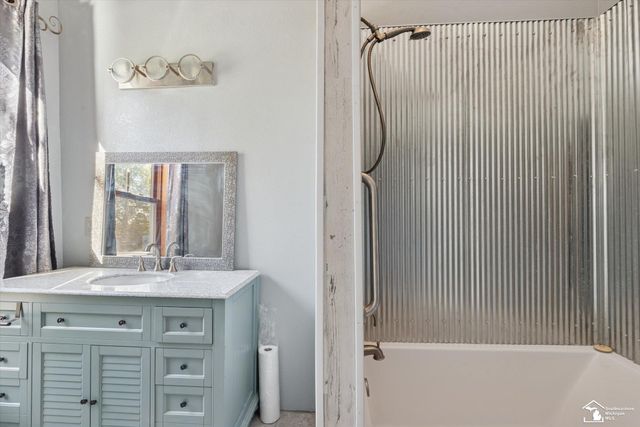 11239 Harold Drive, Luna Pier, MI 48157