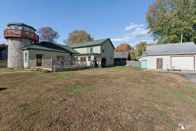 11239 Harold Drive, Luna Pier, MI 48157