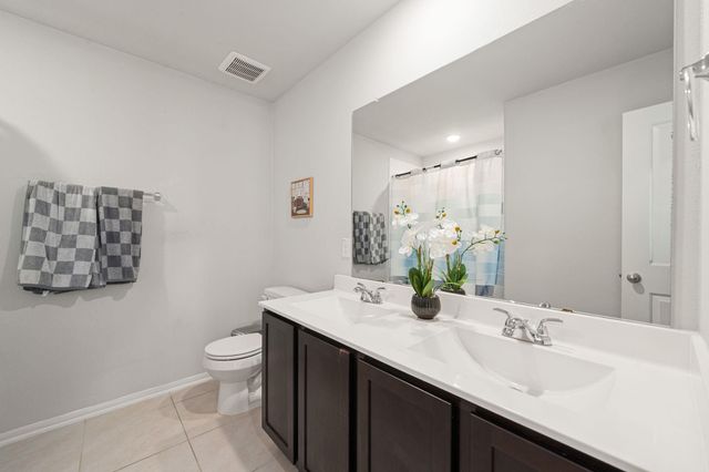 5007 Chimney Swift Lane, Baytown, TX 77521