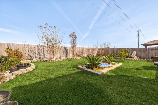 5007 Chimney Swift Lane, Baytown, TX 77521