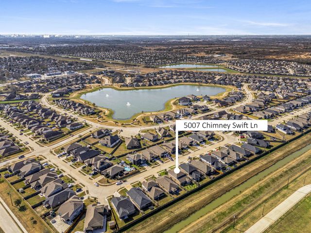 5007 Chimney Swift Lane, Baytown, TX 77521