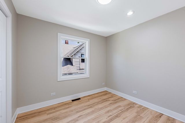 921 N Lorel Avenue, Chicago, IL 60651