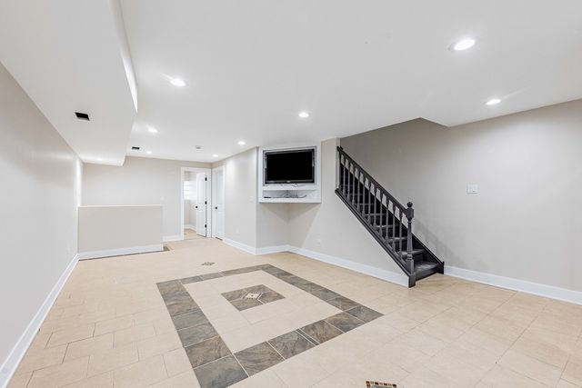 921 N Lorel Avenue, Chicago, IL 60651