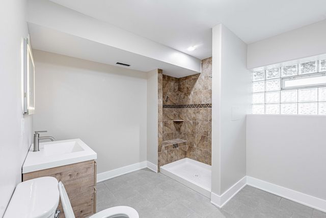 921 N Lorel Avenue, Chicago, IL 60651