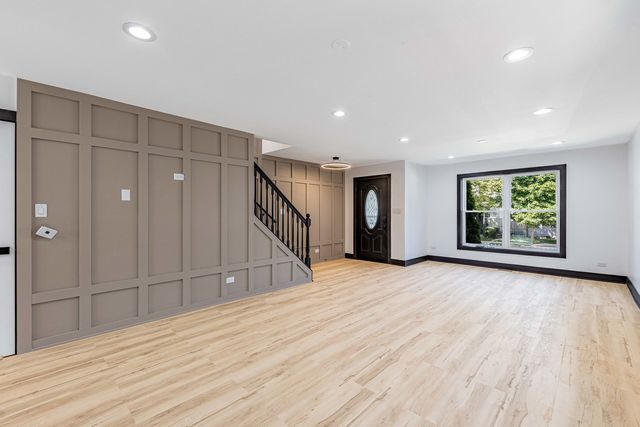921 N Lorel Avenue, Chicago, IL 60651