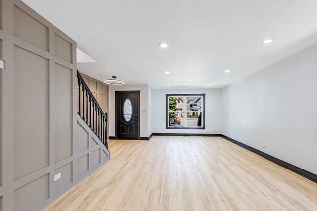 921 N Lorel Avenue, Chicago, IL 60651
