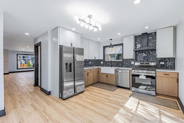921 N Lorel Avenue, Chicago, IL 60651