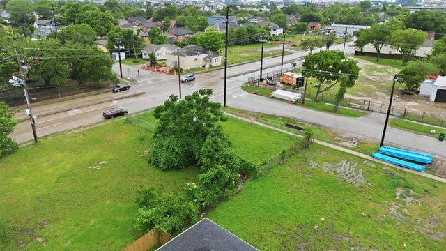 2601 Alabama Street, Houston, TX 77004