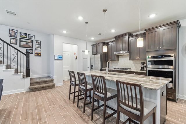 26 Heirloom Garden Place, Magnolia, TX 77354