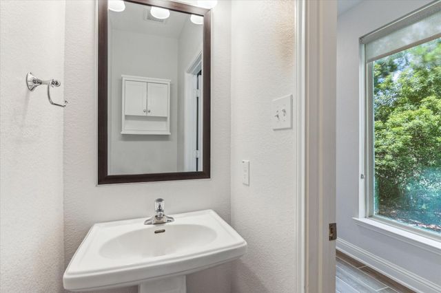 26 Heirloom Garden Place, Magnolia, TX 77354