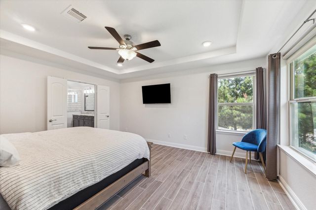 26 Heirloom Garden Place, Magnolia, TX 77354