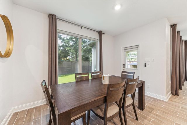 26 Heirloom Garden Place, Magnolia, TX 77354