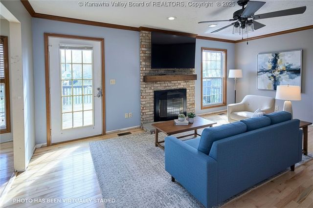 1 Meadow Ridge Drive, Hurricane, WV 25526