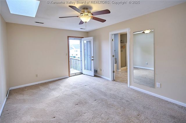 1 Meadow Ridge Drive, Hurricane, WV 25526