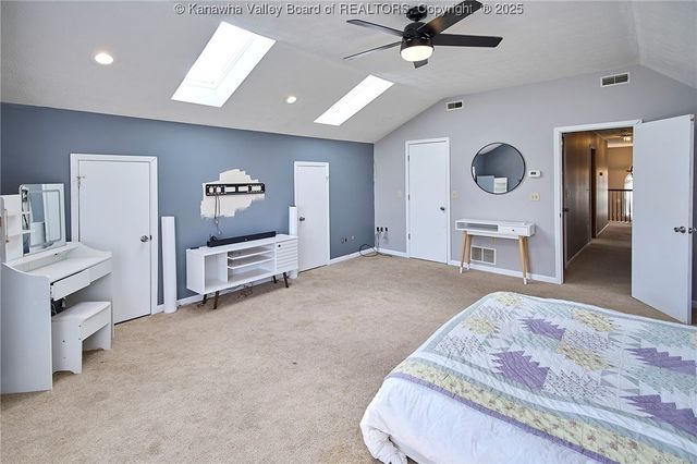 1 Meadow Ridge Drive, Hurricane, WV 25526