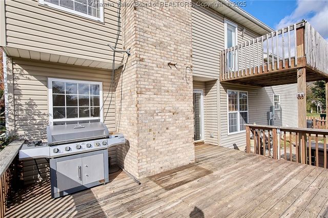 1 Meadow Ridge Drive, Hurricane, WV 25526