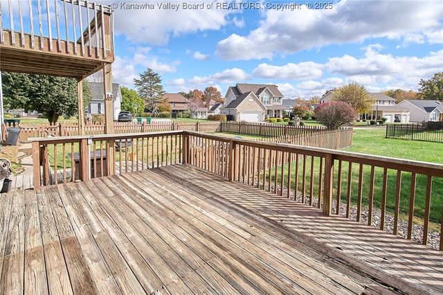 1 Meadow Ridge Drive, Hurricane, WV 25526