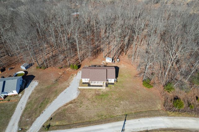 129 Poling Dr, Pulaski, TN 38478