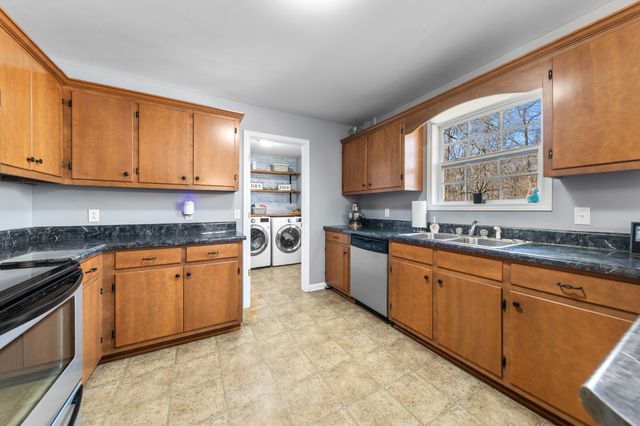 129 Poling Dr, Pulaski, TN 38478