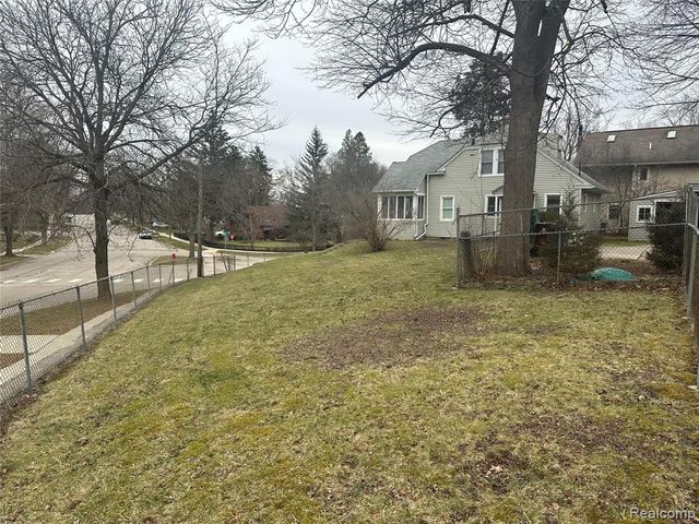 1315 Lutz Avenue, Ann Arbor, MI 48103