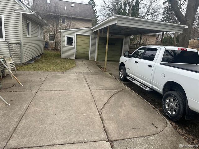 1315 Lutz Avenue, Ann Arbor, MI 48103