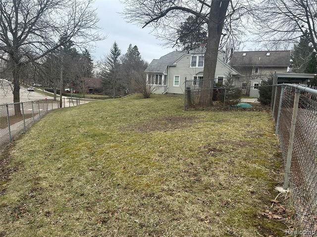 1315 Lutz Avenue, Ann Arbor, MI 48103