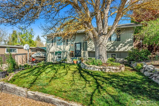 520 Lacey Place NE, East Wenatchee, WA 98802