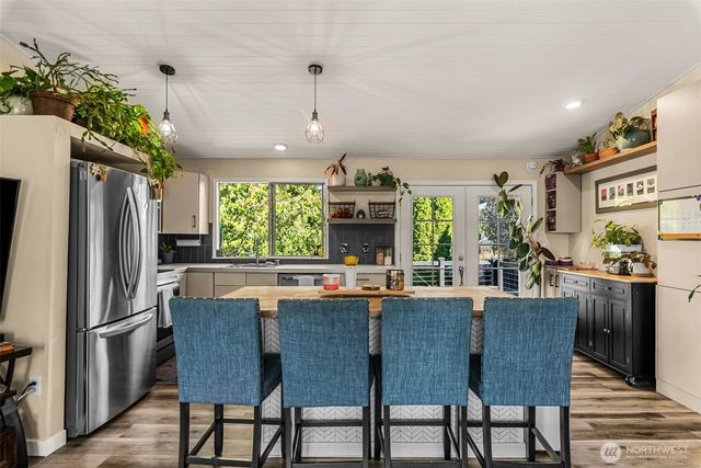 520 Lacey Place NE, East Wenatchee, WA 98802