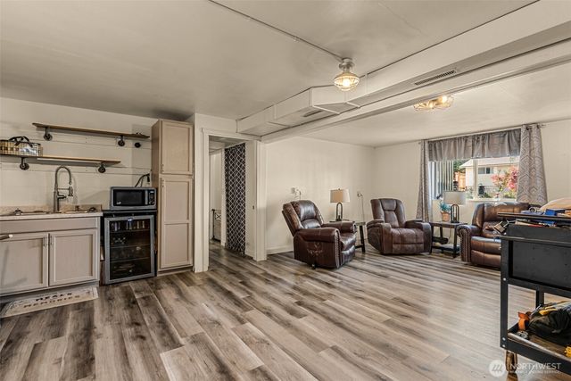 520 Lacey Place NE, East Wenatchee, WA 98802